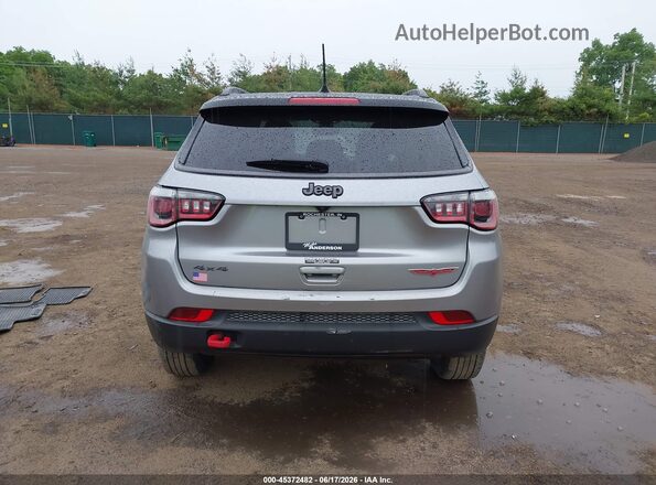 3C4NJDDBXKT681974 2019 JEEP COMPASS Серебряный 