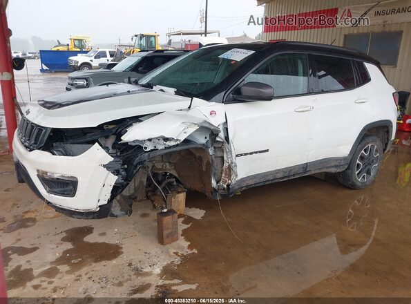 3C4NJDDBXMT600684 2021 JEEP COMPASS White Vista tres cuartos delantera izquierda