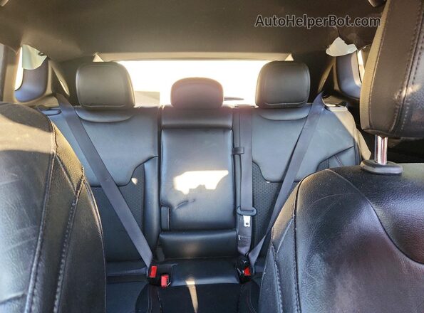 3C4NJDDN0ST522732 2025 JEEP COMPASS Red უკანა სავარძლების ხედი