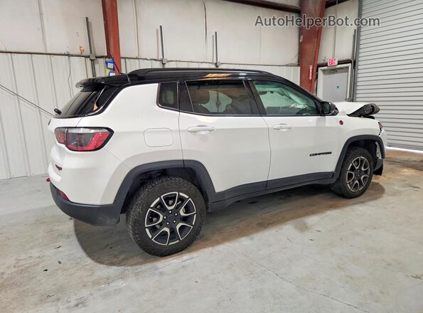 3C4NJDDN0ST533083 2025 JEEP COMPASS White Задня права чверть