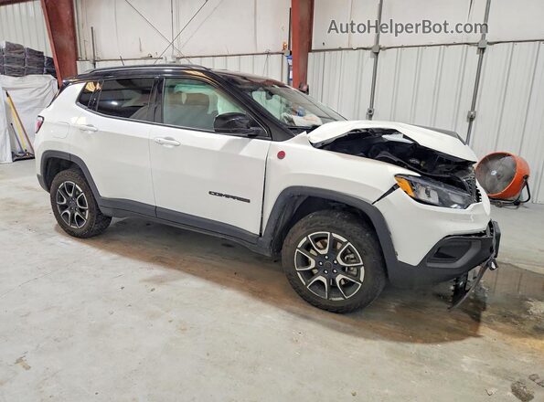 3C4NJDDN0ST533083 2025 JEEP COMPASS White Передня права чверть