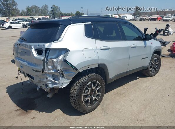3C4NJDDN0ST542351 2025 JEEP COMPASS Silver Задня права чверть