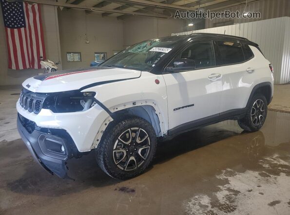 3C4NJDDN1ST583894 2025 JEEP COMPASS White 