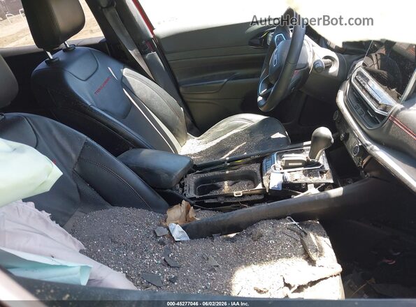 3C4NJDDN2RT594882 2024 JEEP COMPASS Красный Вид салона спереди