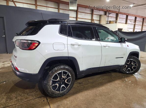 3C4NJDDN2ST584441 2025 JEEP COMPASS Белый 