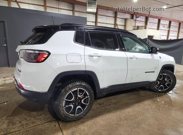 3C4NJDDN2ST584441 2025 JEEP COMPASS Белый 
