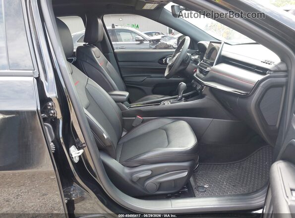 3C4NJDDN3RT584474 2024 JEEP COMPASS Black Front interior view
