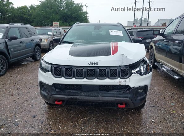 3C4NJDDN4RT596956 2024 JEEP COMPASS White ხელსაწყოთა პანელის ხედი