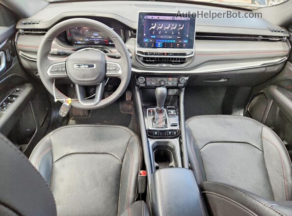 3C4NJDDN5RT106203 2024 JEEP COMPASS Black წინა პანელის ხედი