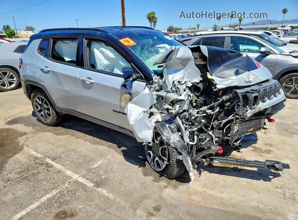 3C4NJDDN5RT149648 2024 JEEP COMPASS Silver Front right