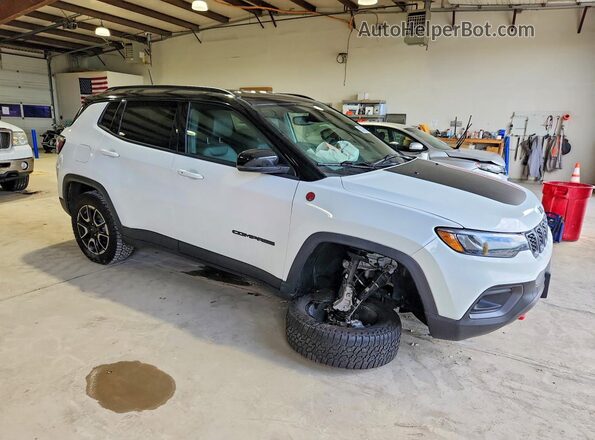3C4NJDDN5ST532835 2025 JEEP COMPASS White 