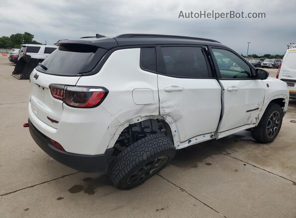 3C4NJDDN5ST590170 2025 JEEP COMPASS White Vista interior de 360 grados