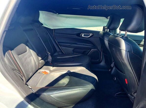 3C4NJDDN9RT108150 2024 JEEP COMPASS Gray Rear seats view