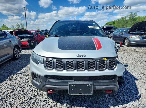 3C4NJDDN9RT108150 2024 JEEP COMPASS Gray Front view