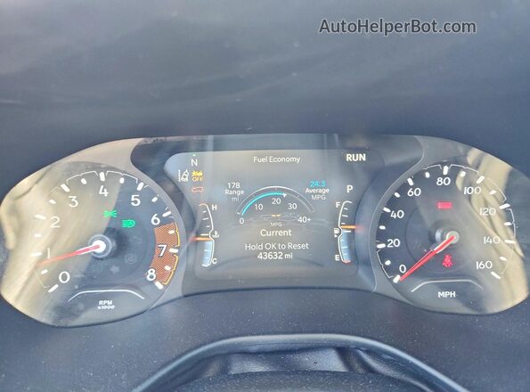 3C4NJDDN9RT148776 2024 JEEP COMPASS Silver 