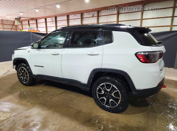 3C4NJDDNXST556564 2025 JEEP COMPASS White Tył lewy