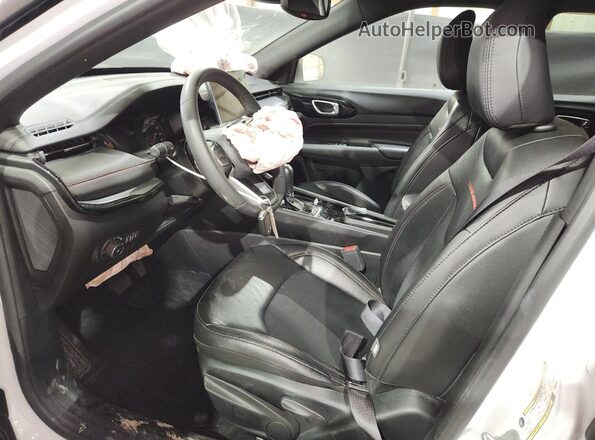 3C4NJDDNXST556564 2025 JEEP COMPASS White 