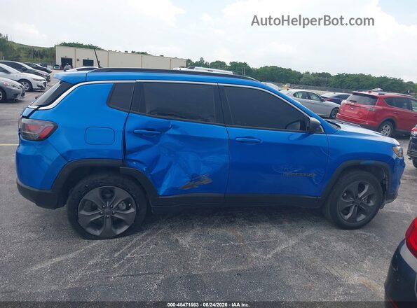 3C4NJDFB0NT109765 2022 JEEP COMPASS Blue Вид задньої частини салону