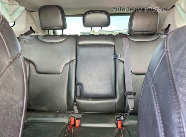 3C4NJDFB0NT130258 2022 JEEP COMPASS Black Հետևի նստատեղերի տեսք