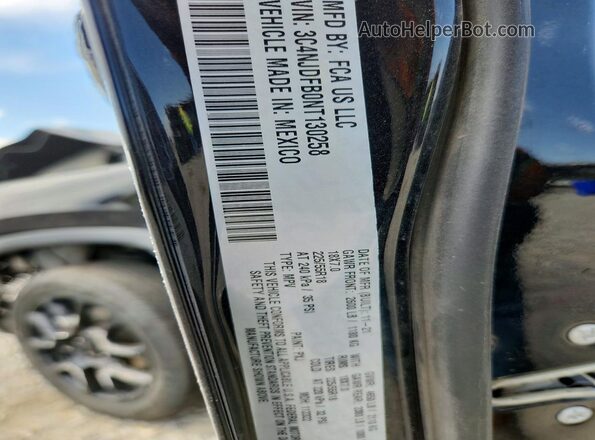 3C4NJDFB0NT130258 2022 JEEP COMPASS Black VIN կոդի պիտակի տեսք