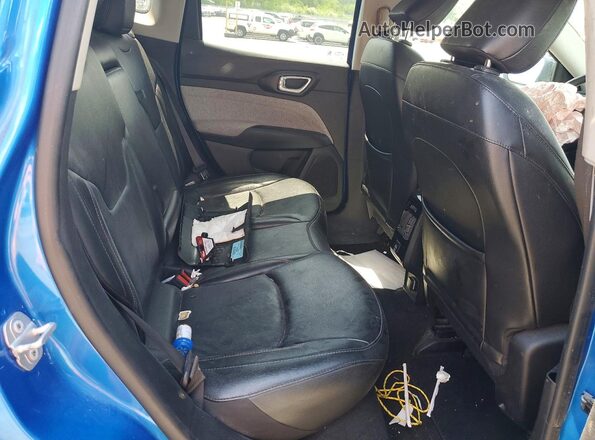 3C4NJDFB1NT117633 2022 JEEP COMPASS Blue Вид задньої частини салону