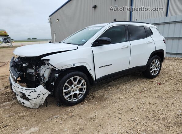3C4NJDFB1NT144086 2022 JEEP COMPASS White 