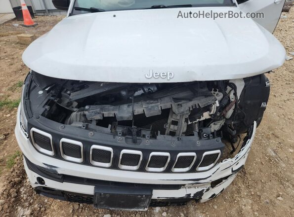 3C4NJDFB1NT144086 2022 JEEP COMPASS White 