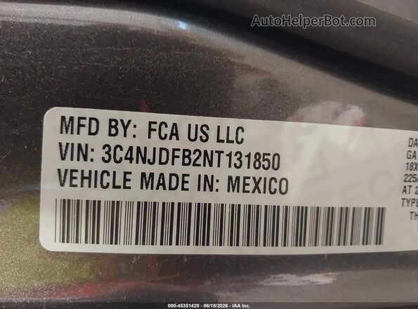 3C4NJDFB2NT131850 2022 JEEP COMPASS Gray Շարժիչի բաժամունքի տեսք