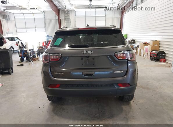3C4NJDFB2NT131850 2022 JEEP COMPASS Gray 