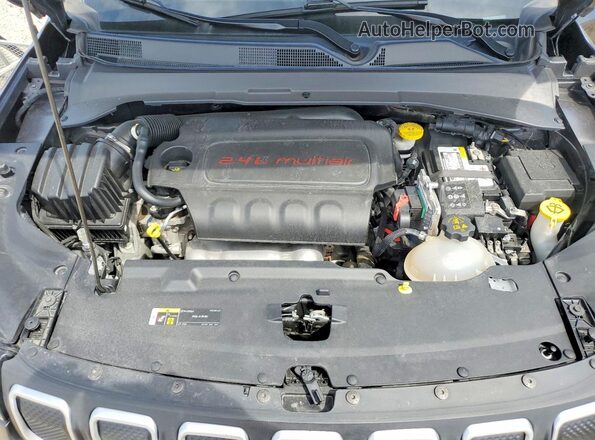 3C4NJDFB4NT132322 2022 JEEP COMPASS Charcoal ძრავის განყოფილების ხედი