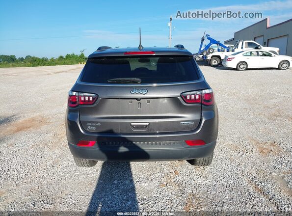 3C4NJDFB5NT221686 2022 JEEP COMPASS Gray 