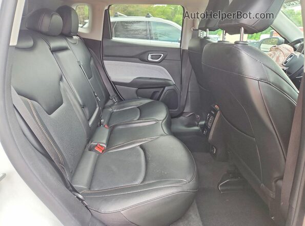 3C4NJDFB6NT172465 2022 JEEP COMPASS Белый 