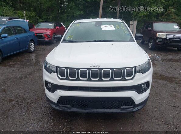 3C4NJDFB7NT130645 2022 JEEP COMPASS White Instrument cluster view