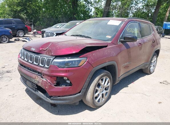 3C4NJDFB9NT172413 2022 JEEP COMPASS Maroon Front view
