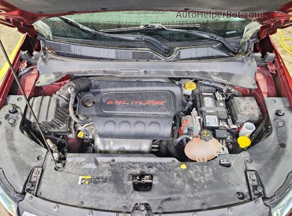 3C4NJDFBXNT118019 2022 JEEP COMPASS Burgundy Widok wnętrza z tyłu