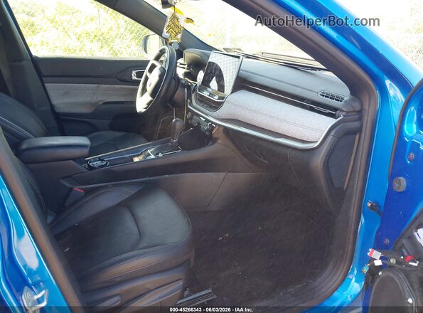 3C4NJDFN2PT570155 2023 JEEP COMPASS Blue Vista interior delantera