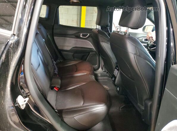 3C4NJDFN2RT130097 2024 JEEP COMPASS Black Rear interior view