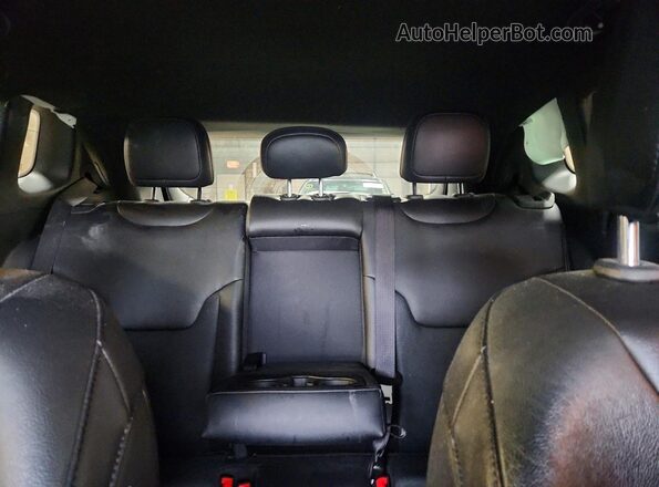 3C4NJDFN3PT502141 2023 JEEP COMPASS Black Widok tylnych siedzeń