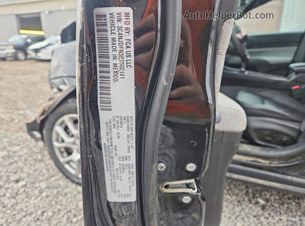 3C4NJDFN3PT502141 2023 JEEP COMPASS Black Widok wnętrza 360 stopni