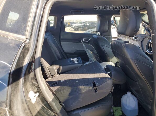 3C4NJDFN5RT579502 2024 JEEP COMPASS Black Vista interior trasera