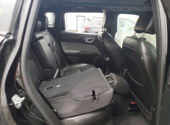 3C4NJDFN8PT520571 2023 JEEP COMPASS Black Widok wnętrza z tyłu