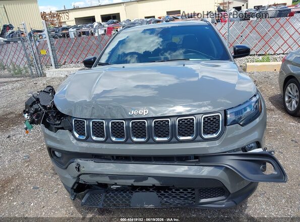 3C4NJDFN8PT546975 2023 JEEP COMPASS Gray Вид щитка приладів