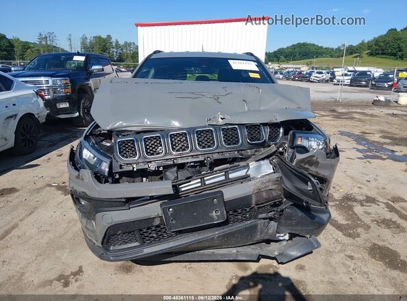 3C4NJDFN8RT591255 2024 JEEP COMPASS Gray Instrument cluster view