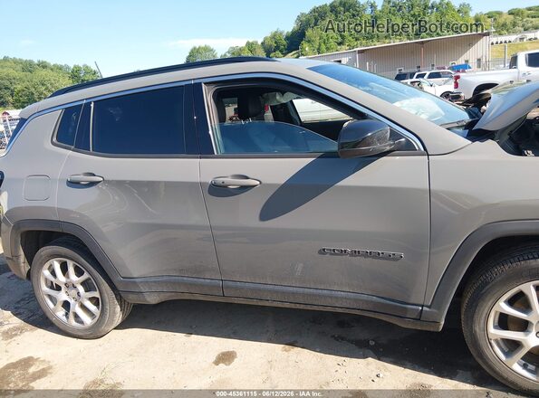 3C4NJDFN8RT591255 2024 JEEP COMPASS Gray Rear interior view