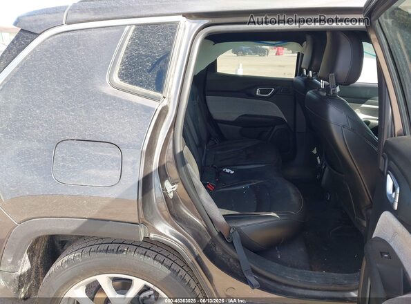 3C4NJDFN9PT517484 2023 JEEP COMPASS Gray VIN կոդի պիտակի տեսք