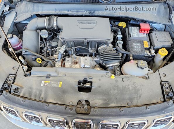 3C4NJDFN9RT130520 2024 JEEP COMPASS Silver Widok wnętrza z tyłu