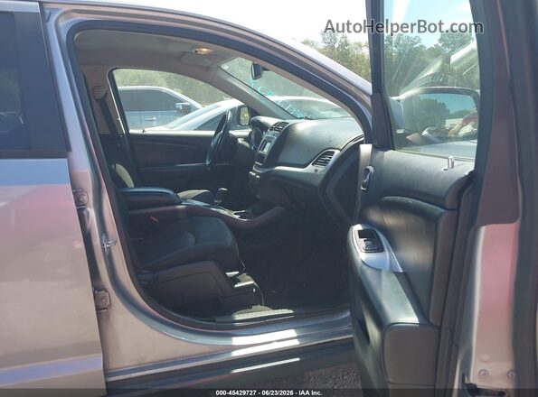 3C4PDCBB5KT835438 2019 DODGE JOURNEY Silver Front interior view