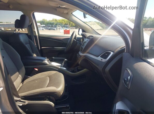 3C4PDCBG0HT591220 2017 DODGE JOURNEY Silver Вид салону спереду