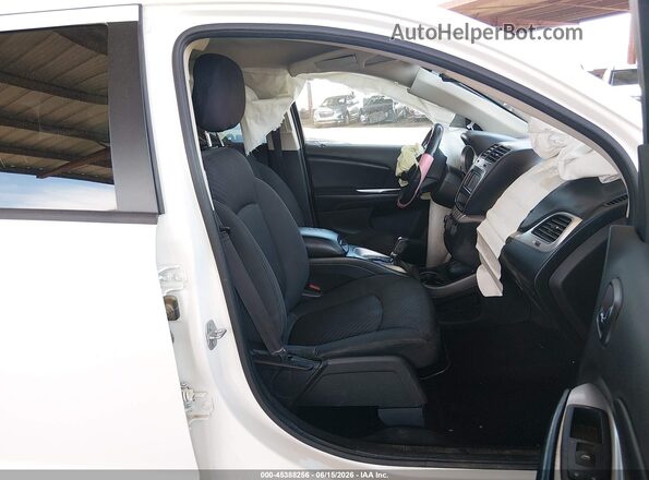 3C4PDCBG7JT505309 2018 DODGE JOURNEY White Front interior view