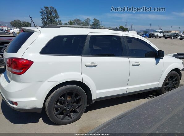 3C4PDCEG1HT561395 2017 DODGE JOURNEY White 360 interior view